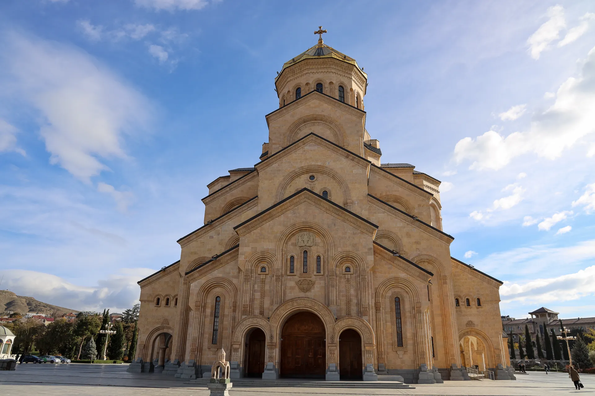 Samebakatedralen i Tbilisi, Georgien